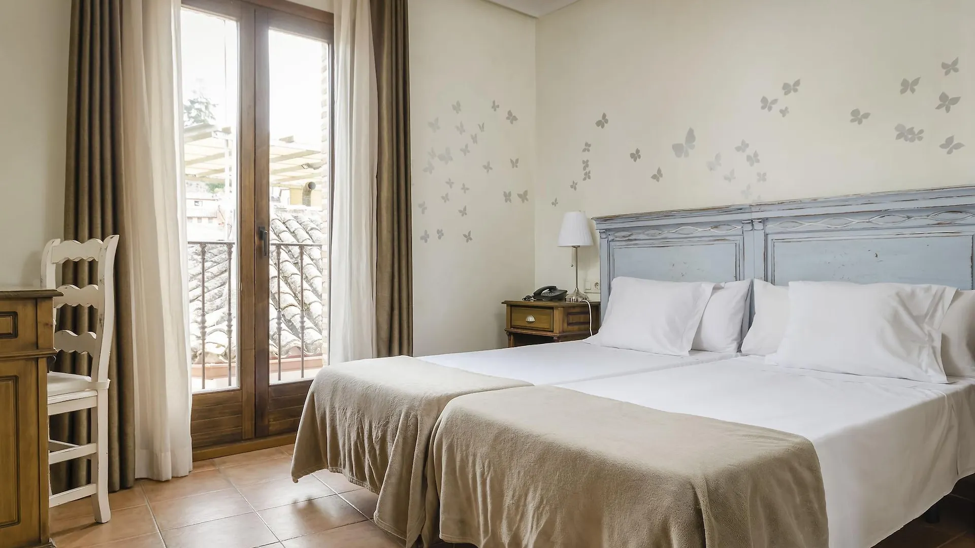 Yit Puerta Bisagra Hotel Toledo 2*,