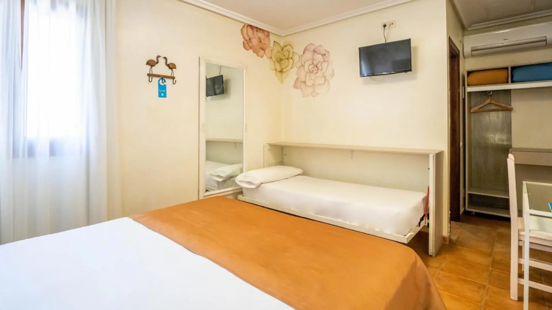 Guest house Yit Puerta Bisagra Hotel Toledo