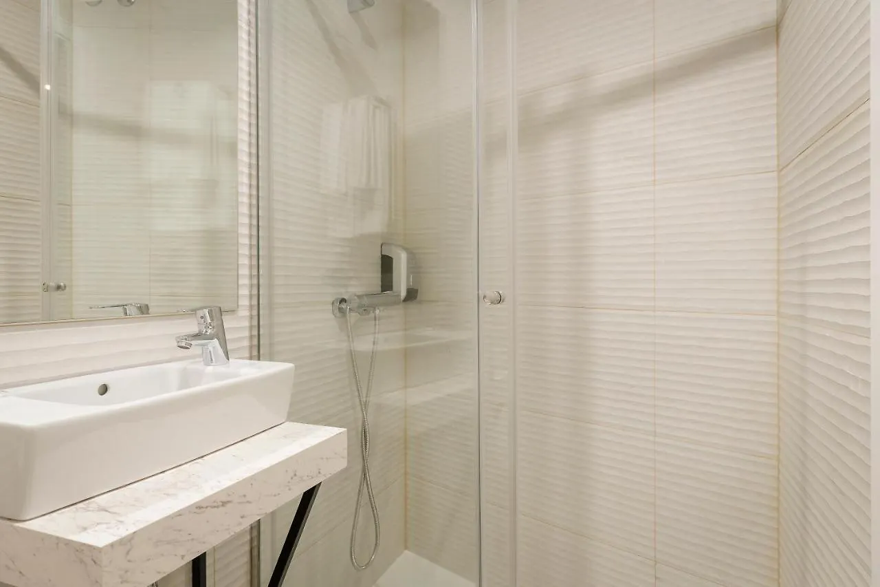 Yit Puerta Bisagra Hotel Toledo 2*,
