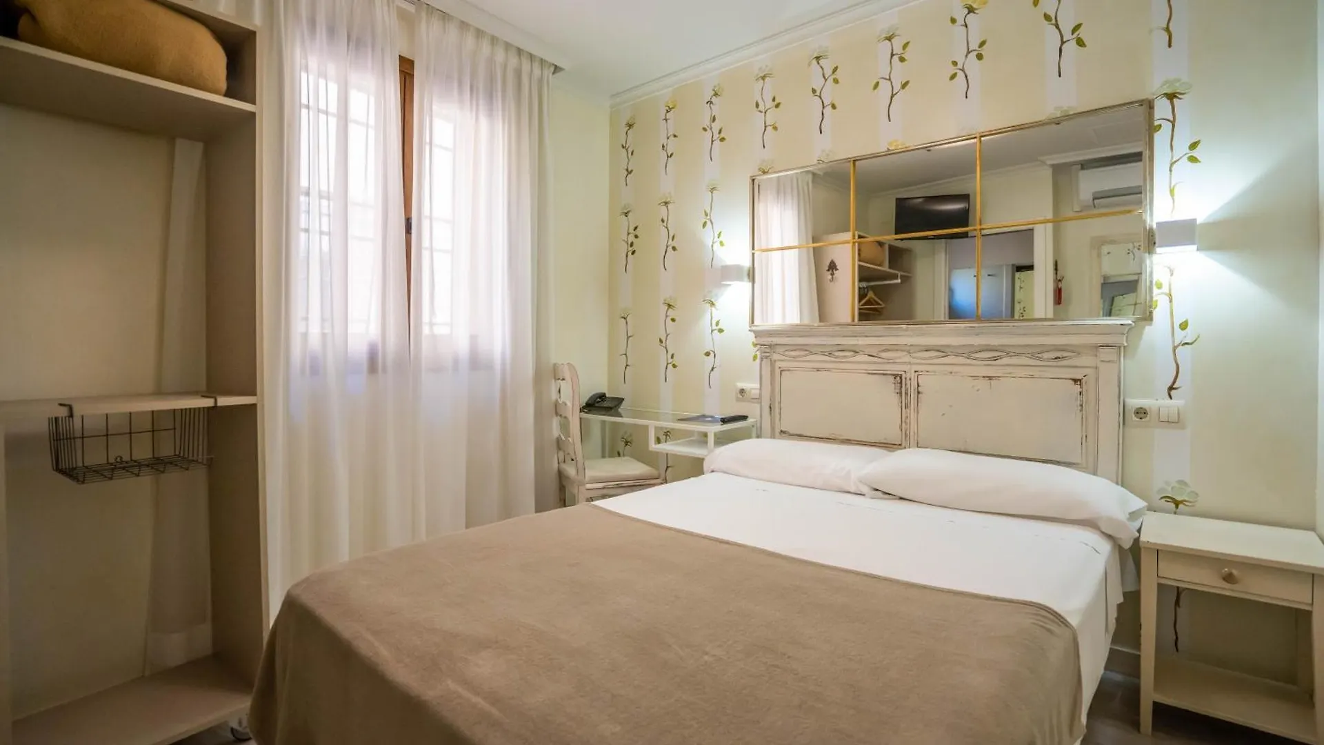 ** Casa de hóspedes Yit Puerta Bisagra Hotel Toledo Espanha